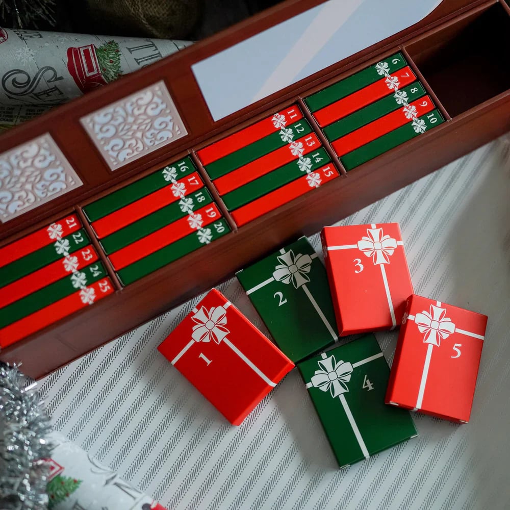 🔥 Limited-Time Offer! 49% OFF - 🎁Mini Book Ornament Advent